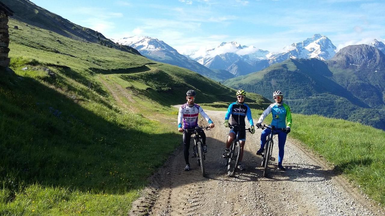 Chalet La Cachette Cyclists & Skiers Le Bourg-dʼOisans Dış mekan fotoğraf