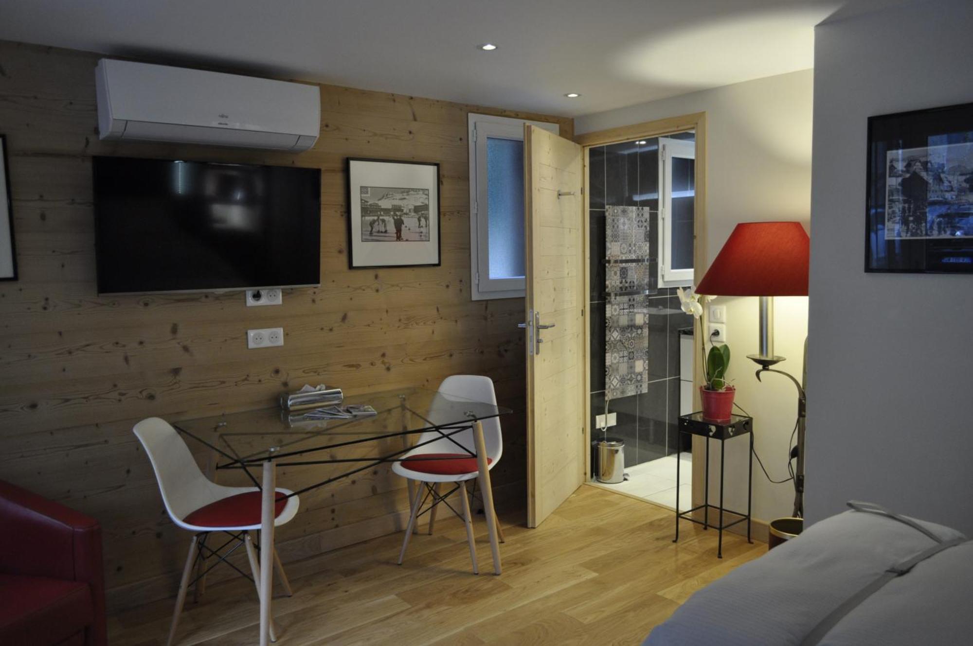 Chalet La Cachette Cyclists & Skiers Le Bourg-dʼOisans Dış mekan fotoğraf